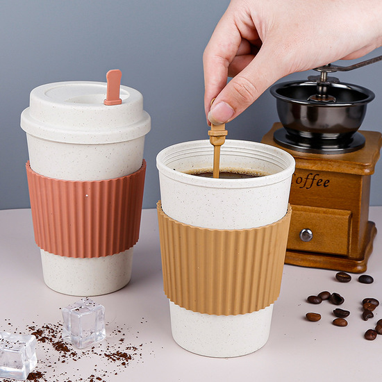 Wheat straw insulated coffee cup